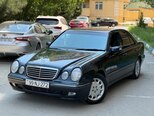 Mercedes E 200-2