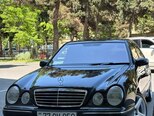 Mercedes E 240-10
