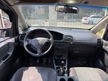 Opel Zafira-8