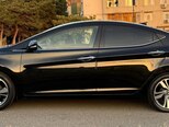 Hyundai Elantra-4