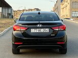 Hyundai Elantra-2