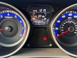 Hyundai Elantra-11