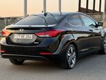 Hyundai Elantra-10