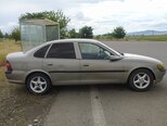 Opel Vectra-9