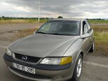 Opel Vectra-12