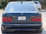 Mercedes E 320-2