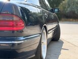 Mercedes E 320-7