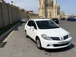 Nissan Tiida-1