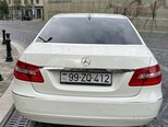 Mercedes E 220-2