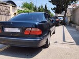 Mercedes E 240-6