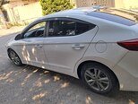 Hyundai Elantra-3