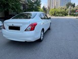 Nissan Sunny-6