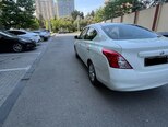Nissan Sunny-5