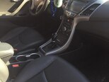 Hyundai Elantra-11