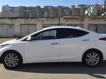 Hyundai Elantra-9