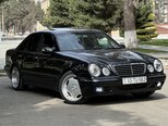 Mercedes E 240-1