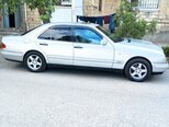Mercedes E 230-2