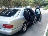 Mercedes E 230-3