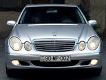 Mercedes E 240-1