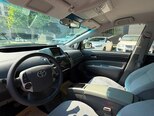Toyota Prius-12