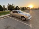 Mercedes E 240-2
