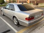 Mercedes E 240-5