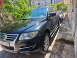 Volkswagen Touareg-2