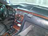 Mercedes E 220-4