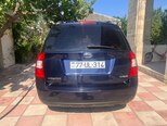 Kia Carens-5