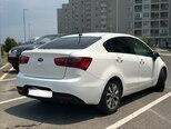 Kia Rio-5