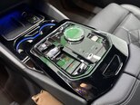 BMW 530e-15