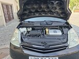 Toyota Prius-3