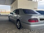 Mercedes E 280-4