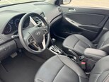 Hyundai Accent-7
