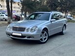 Mercedes E 220-17