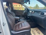 Kia Sorento-13