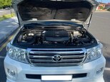 Toyota Land Cruiser-6