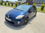 Toyota Prius-2
