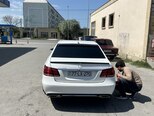 Mercedes E 250 4MATIC-2