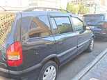 Opel Zafira-4