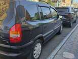 Opel Zafira-9