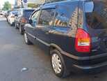 Opel Zafira-11
