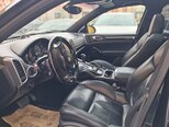 Porsche Cayenne GTS-12