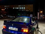 BMW 320-2