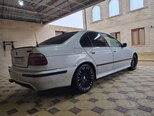BMW 523-4