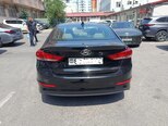 Hyundai Elantra-3