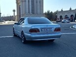 Mercedes E 240-2