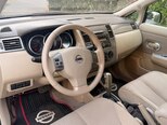 Nissan Tiida-13