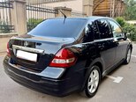 Nissan Tiida-16