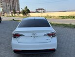 Hyundai Sonata-12